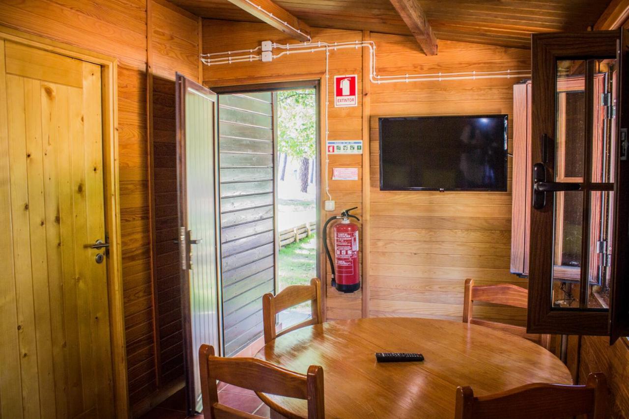 Xisto Camping Janeiro de Baixo Exterior photo